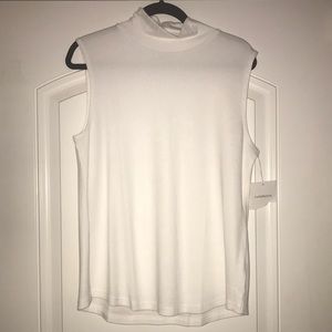 Sleeveless Turtleneck